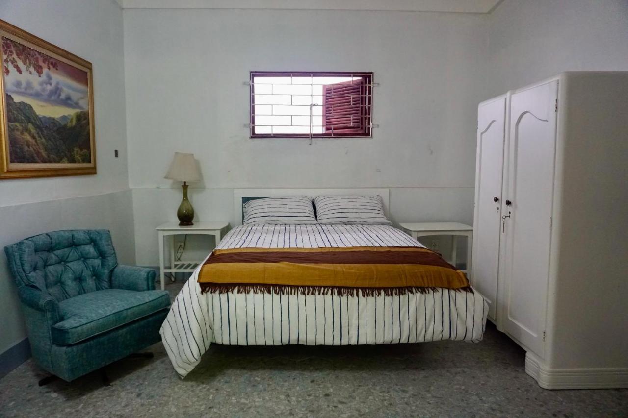Gordon Town Kotch Hostel Kingston Bagian luar foto